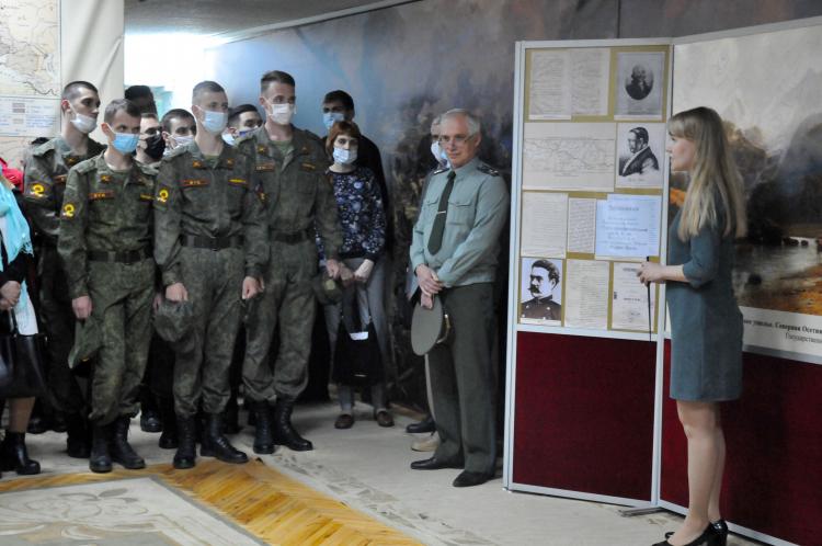 Students of Stavropol State Agrarian University attended the historical and documentary exhibition "Roads of the Past and Present"