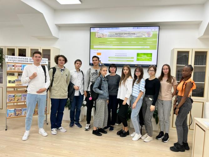 First-year students were introduced to the wide possibilities of the scientific library of Stavropol Agrarian State University 