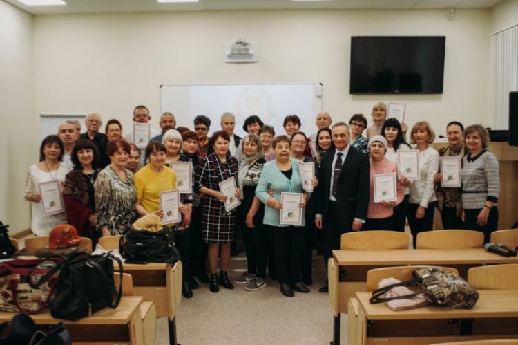 В Институте дополнительного профессионального образования завершились Курсы компьютерной грамотности для пенсионеров