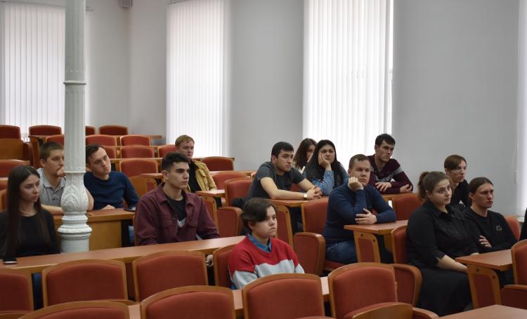 Meeting of senior students with employers