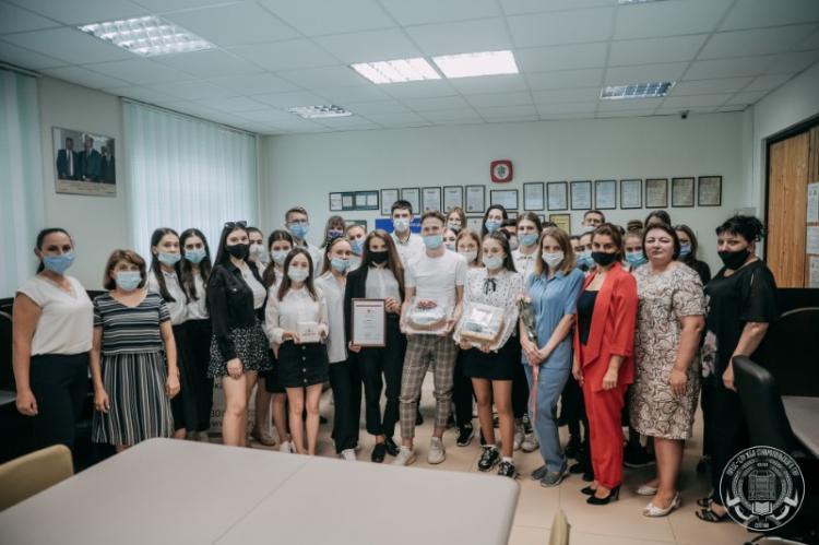 Students of the Faculty of Accounting and Finance took the insurance route on Financier's Day