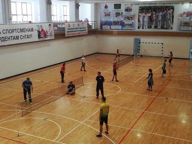 Competition in badminton among the teachers of SSAU