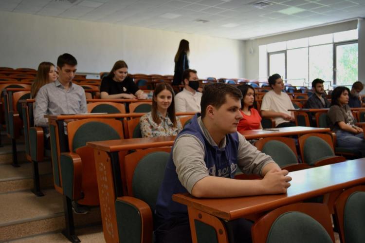 Practical training of the Economics Faculty students: modern challenges and imperatives of strategic partners