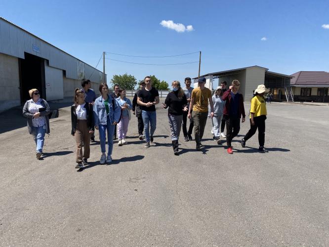 Future agronomists visited the state farm named after Kirov