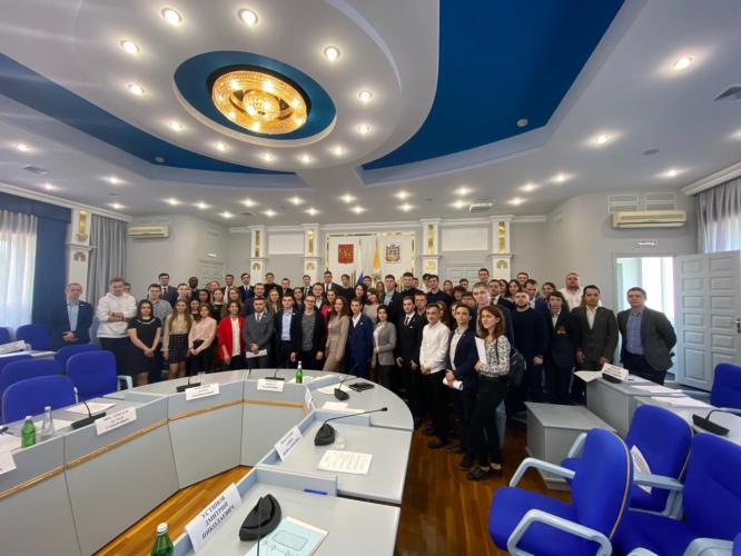Students of SSAU took part in a meeting of the youth parliament at the Duma of the Stavropol Territory
