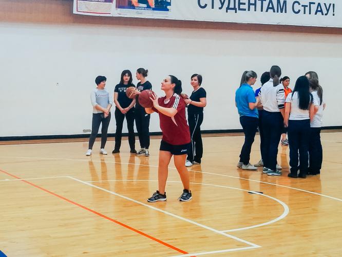 Streetball competitions among women lectures at Stavropol State Agrarian University