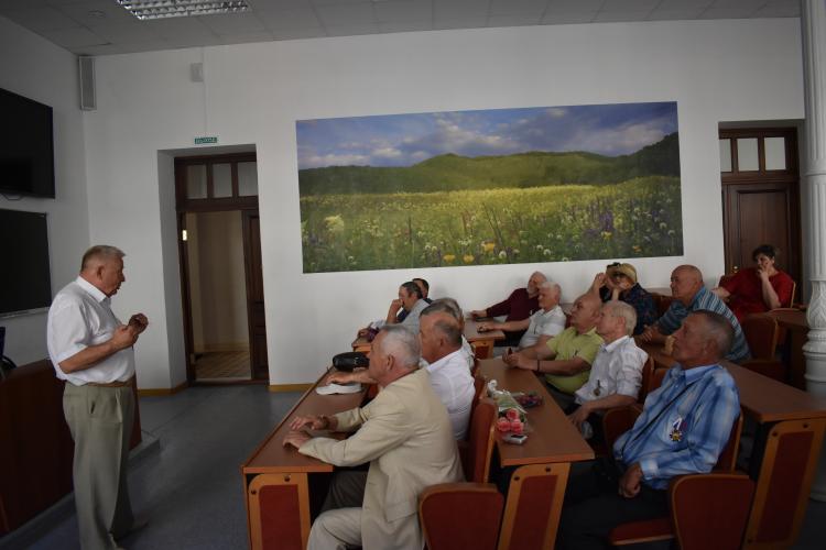 At the faculty of agrobiology and land resources there was a meeting of graduates of 1969 and 1974