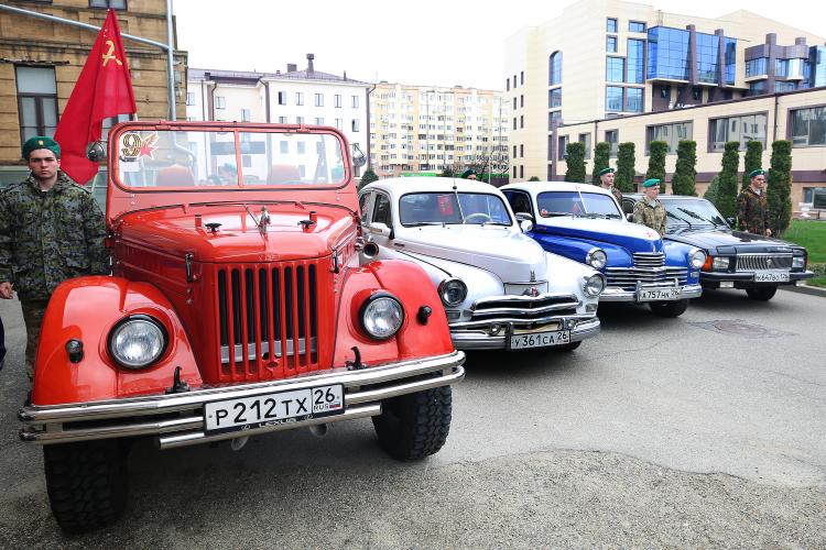 Ежегодный краевой автопробег «Эх, путь-дорожка фронтовая» стартовал 8 апреля с территории Ставропольского ГАУ.