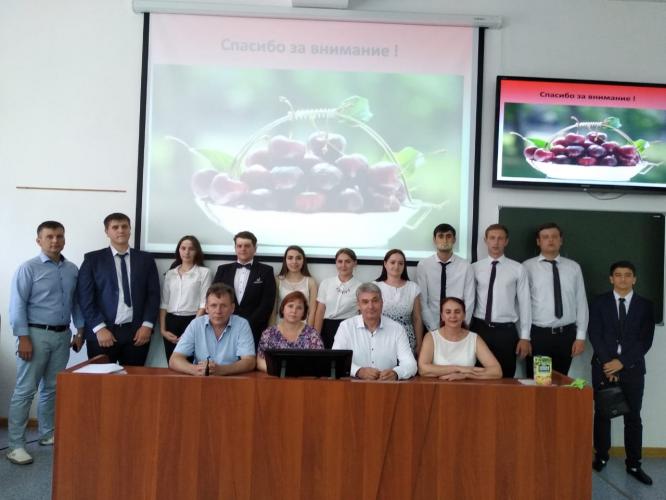 Students of Agrobiology and Land Resources presented their diploma theses to employers
